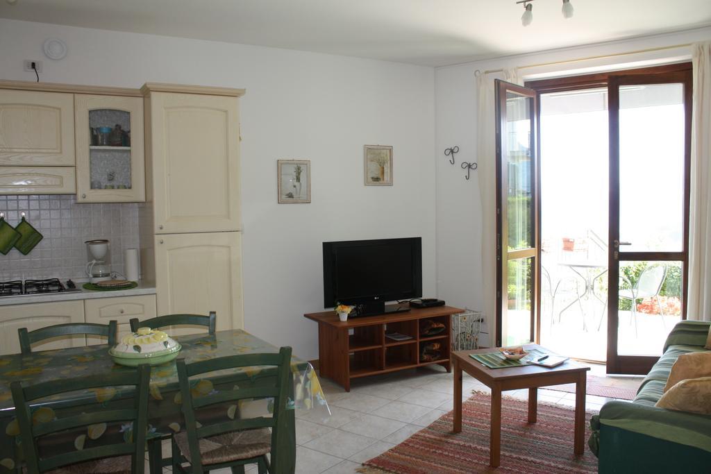 Appartamento Le Eriche Plesio Kamer foto
